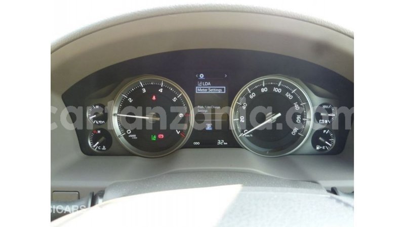 Big with watermark toyota land cruiser arusha import dubai 8406