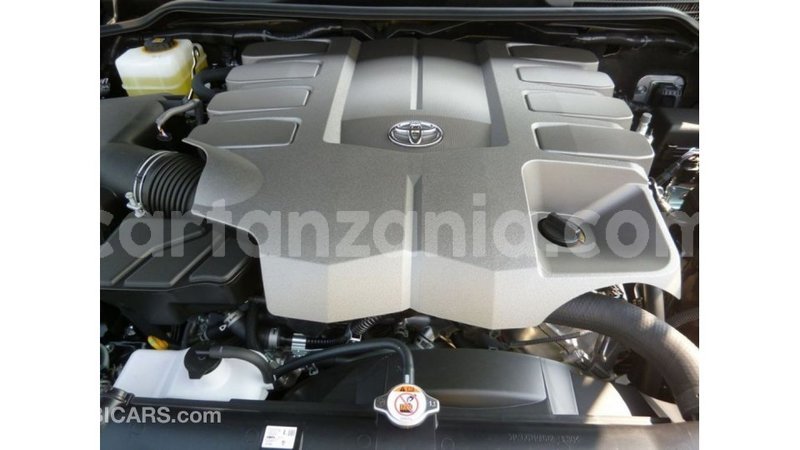 Big with watermark toyota land cruiser arusha import dubai 8406