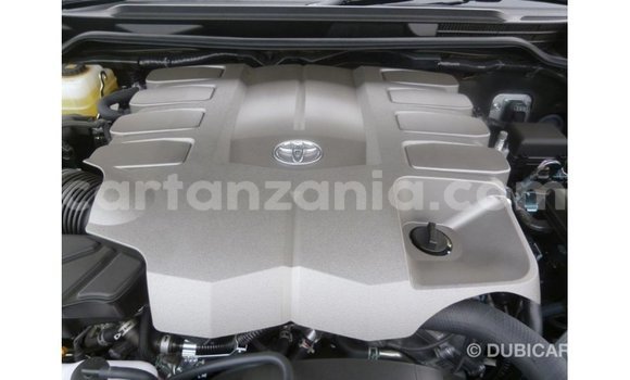 Nunua Imported Toyota Land Cruiser Nyeusi Gari ndani ya Import - Dubai nchini Arusha Nunua Imported Toyota Land Cruiser Nyeusi Gari ndani ya Import - Dubai nchini Arusha