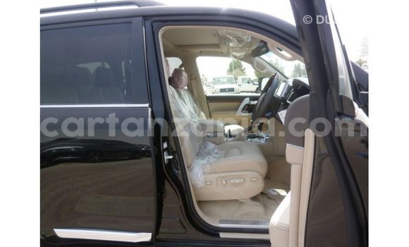 Nunua Imported Toyota Land Cruiser Nyeusi Gari ndani ya Import - Dubai nchini Arusha Nunua Imported Toyota Land Cruiser Nyeusi Gari ndani ya Import - Dubai nchini Arusha