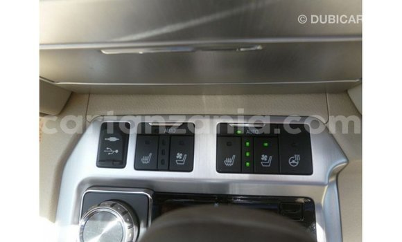 Nunua Imported Toyota Land Cruiser Nyeusi Gari ndani ya Import - Dubai nchini Arusha Nunua Imported Toyota Land Cruiser Nyeusi Gari ndani ya Import - Dubai nchini Arusha