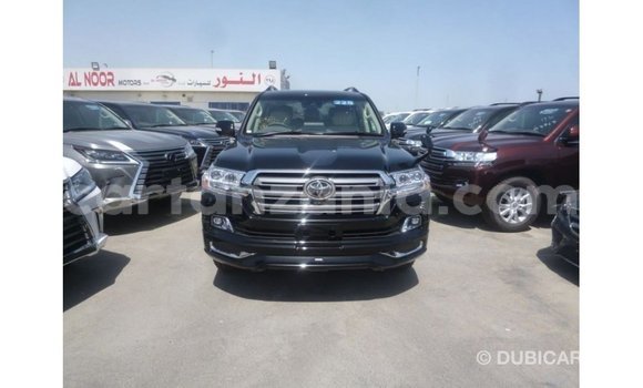 Nunua Imported Toyota Land Cruiser Nyeusi Gari ndani ya Import - Dubai nchini Arusha Nunua Imported Toyota Land Cruiser Nyeusi Gari ndani ya Import - Dubai nchini Arusha