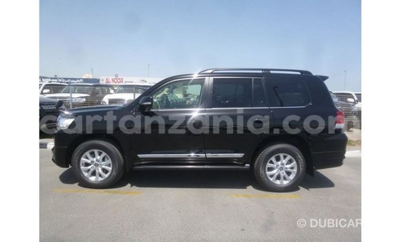 Nunua Imported Toyota Land Cruiser Nyeusi Gari ndani ya Import - Dubai nchini Arusha Nunua Imported Toyota Land Cruiser Nyeusi Gari ndani ya Import - Dubai nchini Arusha
