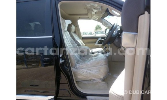 Nunua Imported Toyota Land Cruiser Nyeusi Gari ndani ya Import - Dubai nchini Arusha Nunua Imported Toyota Land Cruiser Nyeusi Gari ndani ya Import - Dubai nchini Arusha