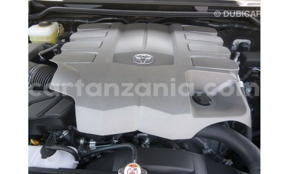 Nunua Imported Toyota Land Cruiser Nyeusi Gari ndani ya Import - Dubai nchini Arusha Nunua Imported Toyota Land Cruiser Nyeusi Gari ndani ya Import - Dubai nchini Arusha