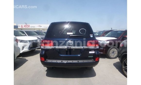 Nunua Imported Toyota Land Cruiser Bluu Gari ndani ya Import - Dubai nchini Arusha Nunua Imported Toyota Land Cruiser Bluu Gari ndani ya Import - Dubai nchini Arusha