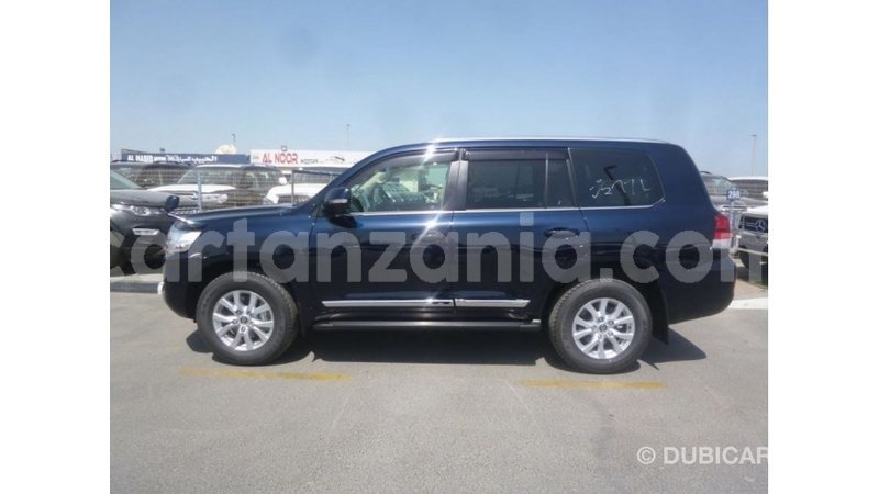 Big with watermark toyota land cruiser arusha import dubai 8412