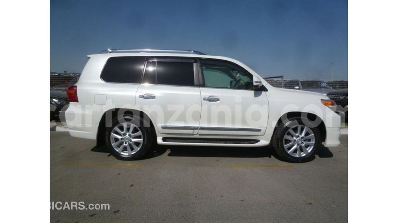 Big with watermark toyota land cruiser arusha import dubai 8417