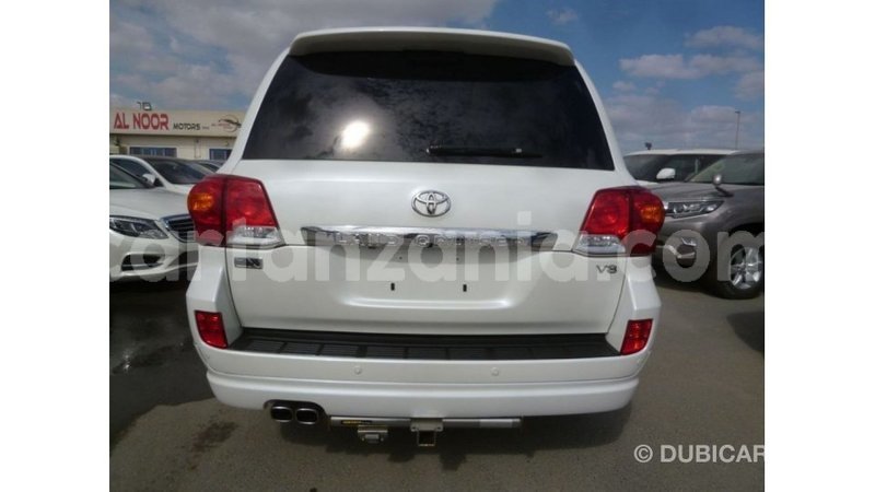 Big with watermark toyota land cruiser arusha import dubai 8417