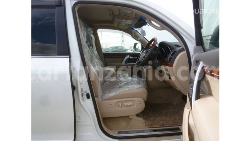 Big with watermark toyota land cruiser arusha import dubai 8417