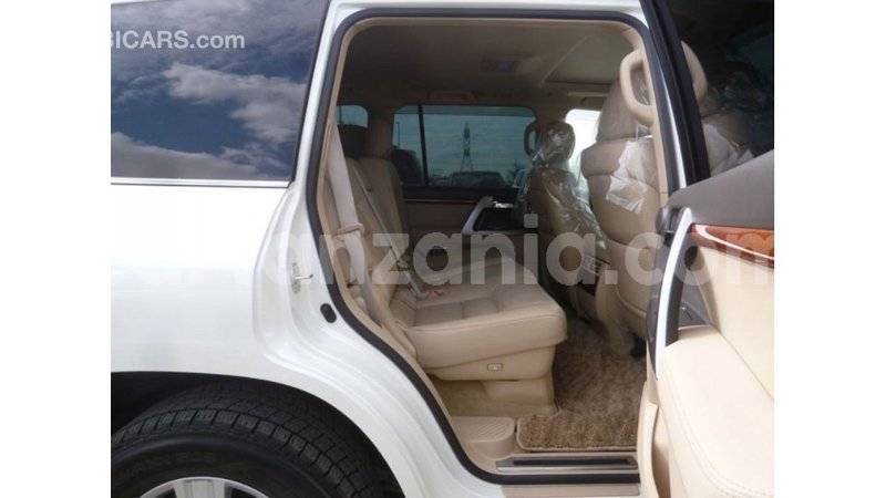 Big with watermark toyota land cruiser arusha import dubai 8417