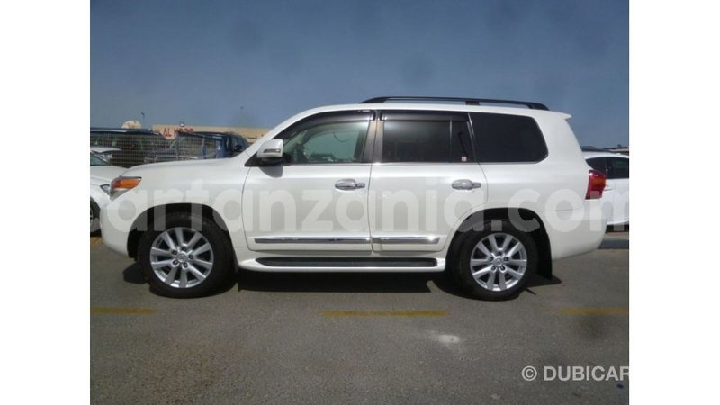 Big with watermark toyota land cruiser arusha import dubai 8418