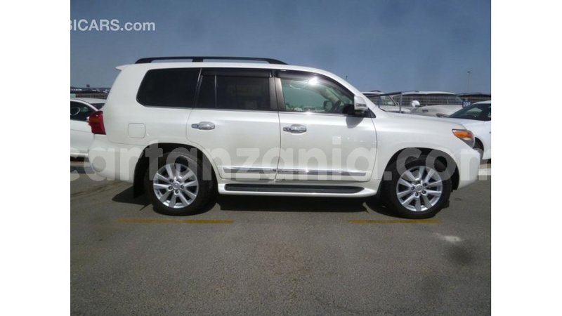 Big with watermark toyota land cruiser arusha import dubai 8418