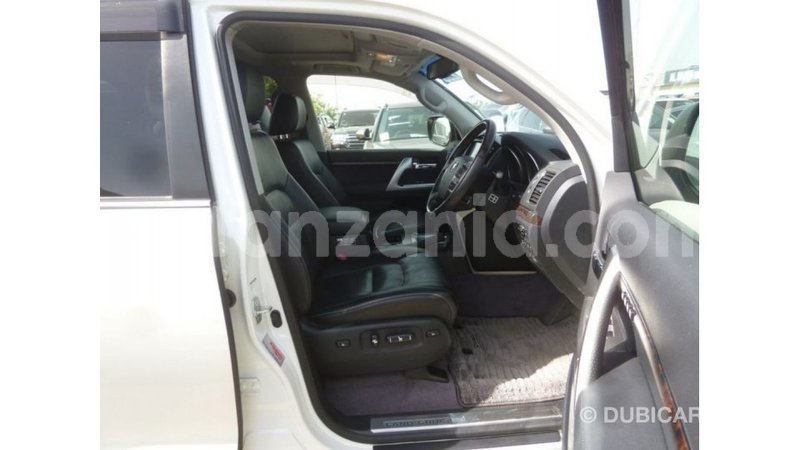 Big with watermark toyota land cruiser arusha import dubai 8418