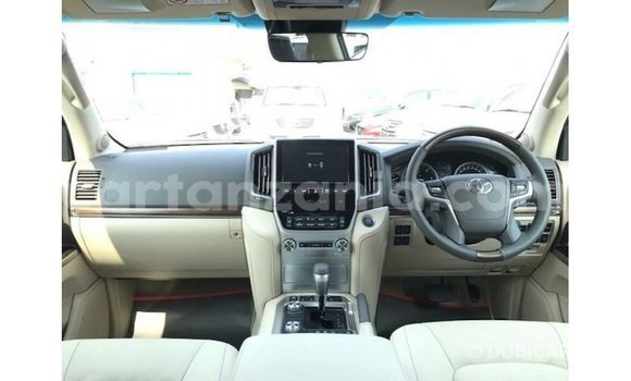 Buy Import Toyota Land Cruiser Black Car in Import - Dubai in Arusha Buy Import Toyota Land Cruiser Black Car in Import - Dubai in Arusha