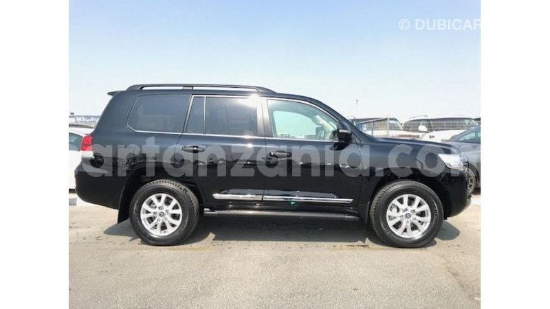 Big with watermark toyota land cruiser arusha import dubai 8420