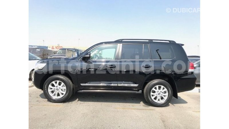 Big with watermark toyota land cruiser arusha import dubai 8420