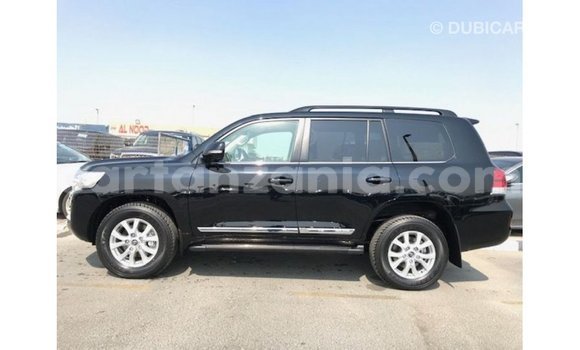 Buy Import Toyota Land Cruiser Black Car in Import - Dubai in Arusha Buy Import Toyota Land Cruiser Black Car in Import - Dubai in Arusha