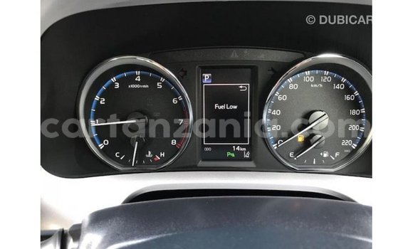 Nunua Imported Toyota 4Runner Nyeupe Gari ndani ya Import - Dubai nchini Arusha Nunua Imported Toyota 4Runner Nyeupe Gari ndani ya Import - Dubai nchini Arusha