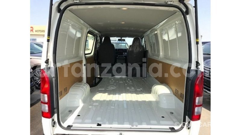 Big with watermark toyota hiace arusha import dubai 8423