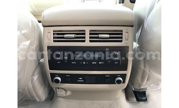 Buy Import Toyota Land Cruiser Black Car in Import - Dubai in Arusha Buy Import Toyota Land Cruiser Black Car in Import - Dubai in Arusha
