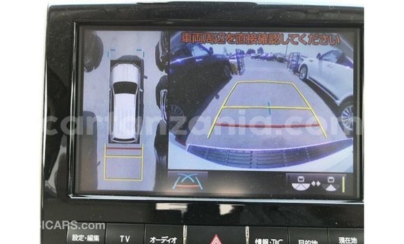 Nunua Imported Toyota Land Cruiser Nyeupe Gari ndani ya Import - Dubai nchini Arusha Nunua Imported Toyota Land Cruiser Nyeupe Gari ndani ya Import - Dubai nchini Arusha