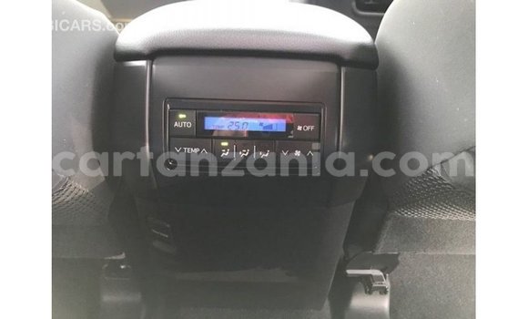 Nunua Imported Toyota Prado Nyeupe Gari ndani ya Import - Dubai nchini Arusha Nunua Imported Toyota Prado Nyeupe Gari ndani ya Import - Dubai nchini Arusha