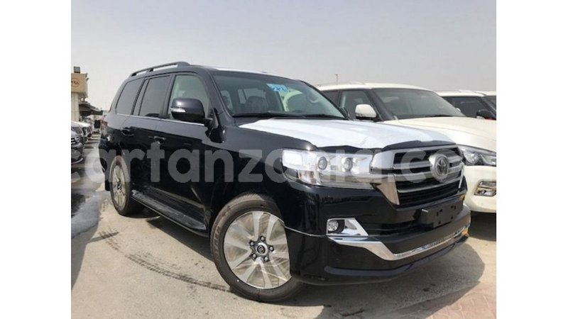 Big with watermark toyota land cruiser arusha import dubai 8428