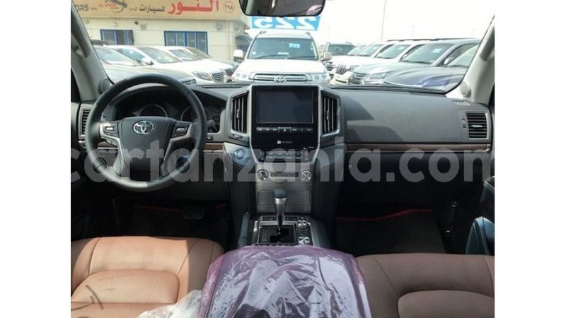 Big with watermark toyota land cruiser arusha import dubai 8428