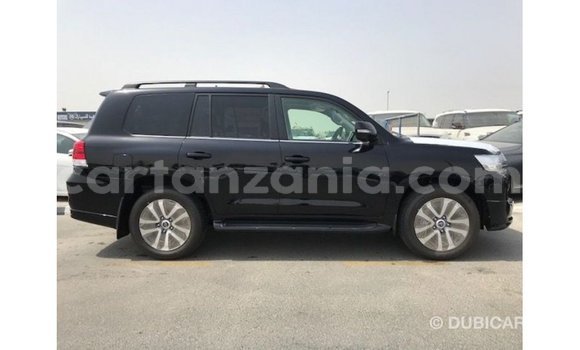 Nunua Imported Toyota Land Cruiser Nyeusi Gari ndani ya Import - Dubai nchini Arusha Nunua Imported Toyota Land Cruiser Nyeusi Gari ndani ya Import - Dubai nchini Arusha