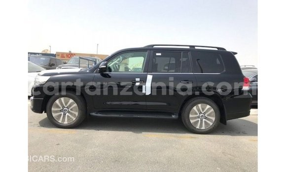 Nunua Imported Toyota Land Cruiser Nyeusi Gari ndani ya Import - Dubai nchini Arusha Nunua Imported Toyota Land Cruiser Nyeusi Gari ndani ya Import - Dubai nchini Arusha