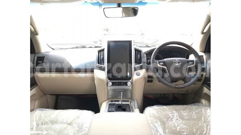 Big with watermark toyota land cruiser arusha import dubai 8429