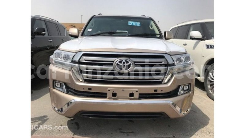 Big with watermark toyota land cruiser arusha import dubai 8429