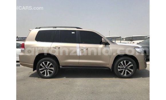 Buy Import Toyota Land Cruiser Other Car in Import - Dubai in Arusha Buy Import Toyota Land Cruiser Other Car in Import - Dubai in Arusha