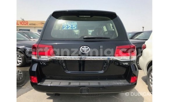 Nunua Imported Toyota Land Cruiser Nyeusi Gari ndani ya Import - Dubai nchini Arusha Nunua Imported Toyota Land Cruiser Nyeusi Gari ndani ya Import - Dubai nchini Arusha