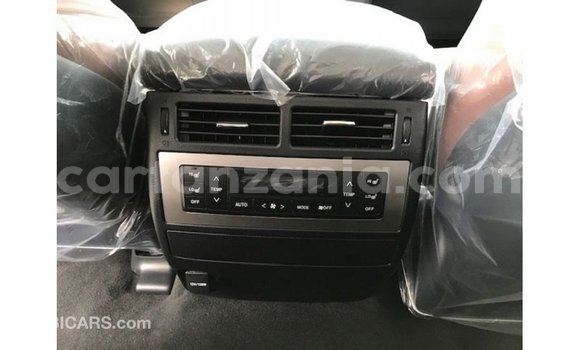 Nunua Imported Toyota Land Cruiser Nyeusi Gari ndani ya Import - Dubai nchini Arusha Nunua Imported Toyota Land Cruiser Nyeusi Gari ndani ya Import - Dubai nchini Arusha