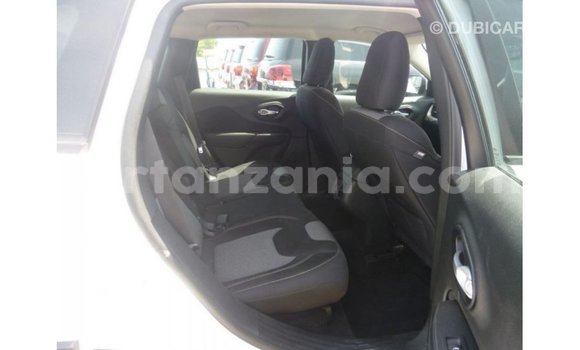 Buy Import Jeep Cherokee White Car in Import - Dubai in Arusha Buy Import Jeep Cherokee White Car in Import - Dubai in Arusha