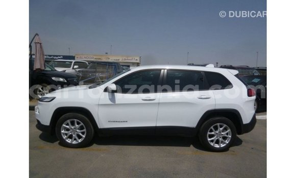 Buy Import Jeep Cherokee White Car in Import - Dubai in Arusha Buy Import Jeep Cherokee White Car in Import - Dubai in Arusha