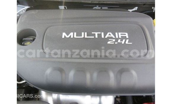 Buy Import Jeep Cherokee White Car in Import - Dubai in Arusha Buy Import Jeep Cherokee White Car in Import - Dubai in Arusha