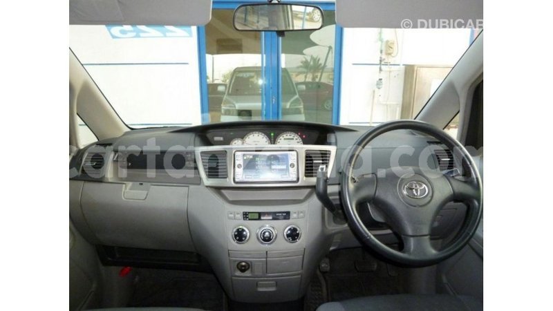 Big with watermark toyota voxy arusha import dubai 8437