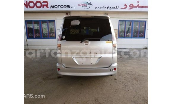 Buy Import Toyota Voxy Other Car in Import - Dubai in Arusha Buy Import Toyota Voxy Other Car in Import - Dubai in Arusha