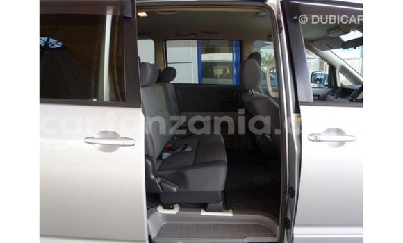Buy Import Toyota Voxy Other Car in Import - Dubai in Arusha Buy Import Toyota Voxy Other Car in Import - Dubai in Arusha