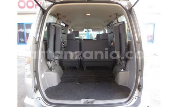 Buy Import Toyota Voxy Other Car in Import - Dubai in Arusha Buy Import Toyota Voxy Other Car in Import - Dubai in Arusha