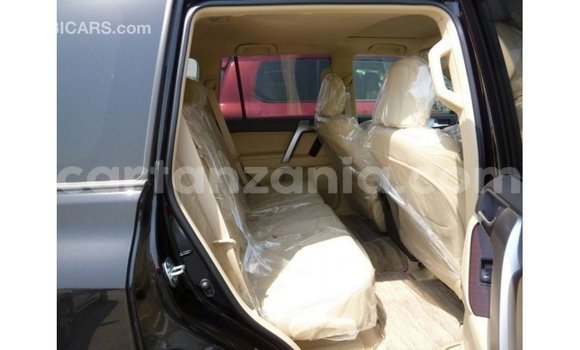 Nunua Imported Toyota Prado Nyeusi Gari ndani ya Import - Dubai nchini Arusha Nunua Imported Toyota Prado Nyeusi Gari ndani ya Import - Dubai nchini Arusha