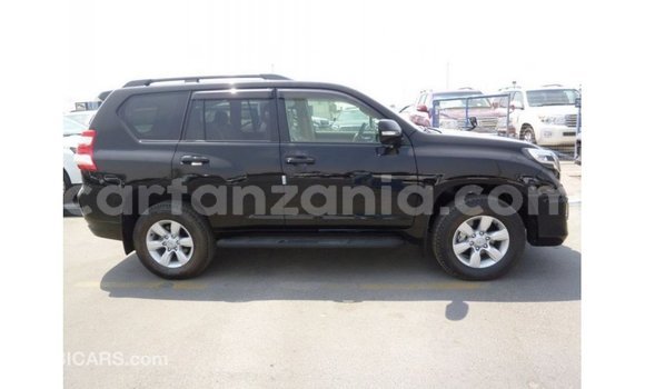 Nunua Imported Toyota Prado Nyeusi Gari ndani ya Import - Dubai nchini Arusha Nunua Imported Toyota Prado Nyeusi Gari ndani ya Import - Dubai nchini Arusha