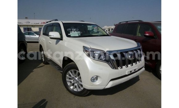 Nunua Imported Toyota Prado Nyeupe Gari ndani ya Import - Dubai nchini Arusha Nunua Imported Toyota Prado Nyeupe Gari ndani ya Import - Dubai nchini Arusha