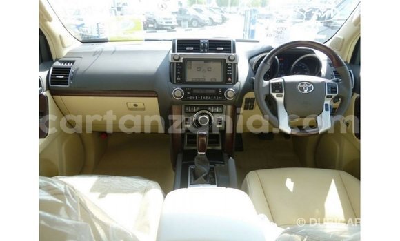 Nunua Imported Toyota Prado Nyeupe Gari ndani ya Import - Dubai nchini Arusha Nunua Imported Toyota Prado Nyeupe Gari ndani ya Import - Dubai nchini Arusha