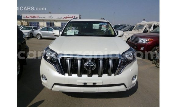 Nunua Imported Toyota Prado Nyeupe Gari ndani ya Import - Dubai nchini Arusha Nunua Imported Toyota Prado Nyeupe Gari ndani ya Import - Dubai nchini Arusha