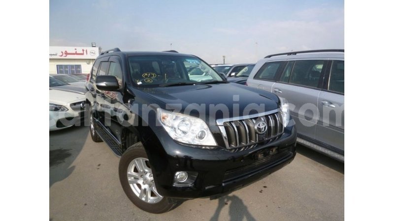 Big with watermark toyota prado arusha import dubai 8448