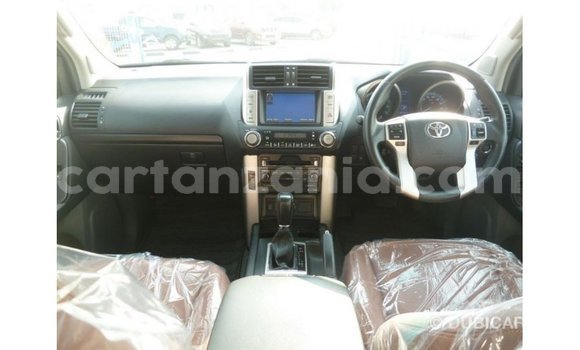 Nunua Imported Toyota Prado Nyeusi Gari ndani ya Import - Dubai nchini Arusha Nunua Imported Toyota Prado Nyeusi Gari ndani ya Import - Dubai nchini Arusha